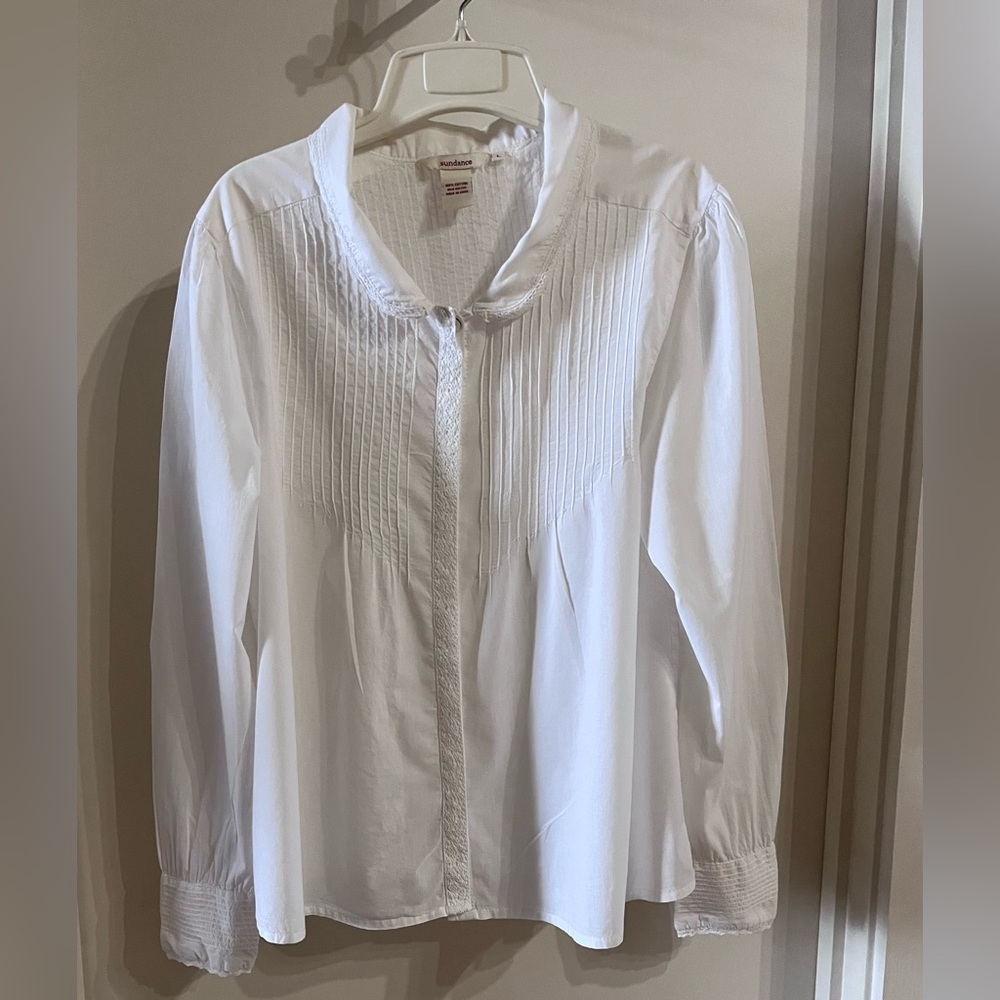 Romantic White Cotton Blouse with Lace Trim